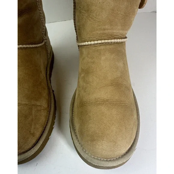 UGG Bailey Button Triplet II Boots Tall Fur Lined 1873 Tan Brown Women's Size 9 - Picture 5 of 16